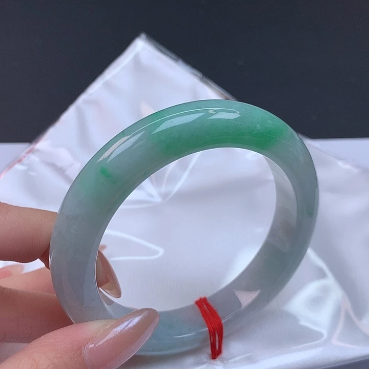 翡翠未镶嵌手镯57