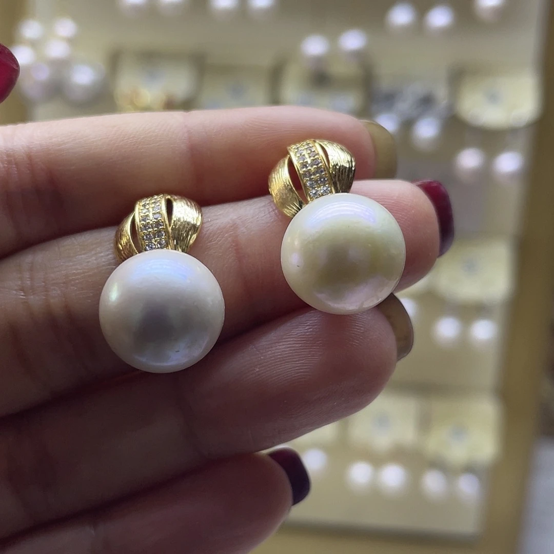 银S925镶嵌耳饰淡水珍珠