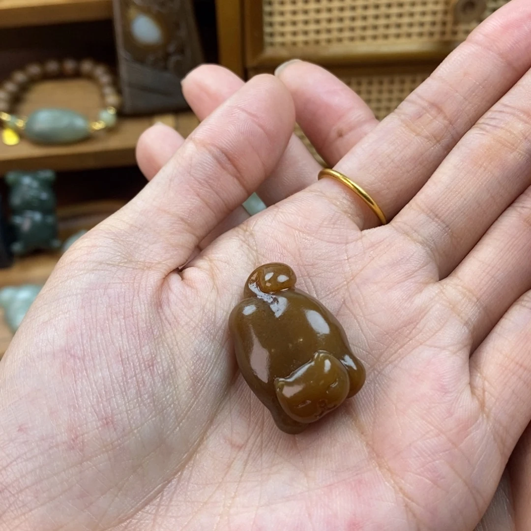 秋***阳和田玉（糖玉）未镶嵌颈饰
