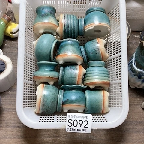 紫砂花盆092微瑕品口径3厘米左右的