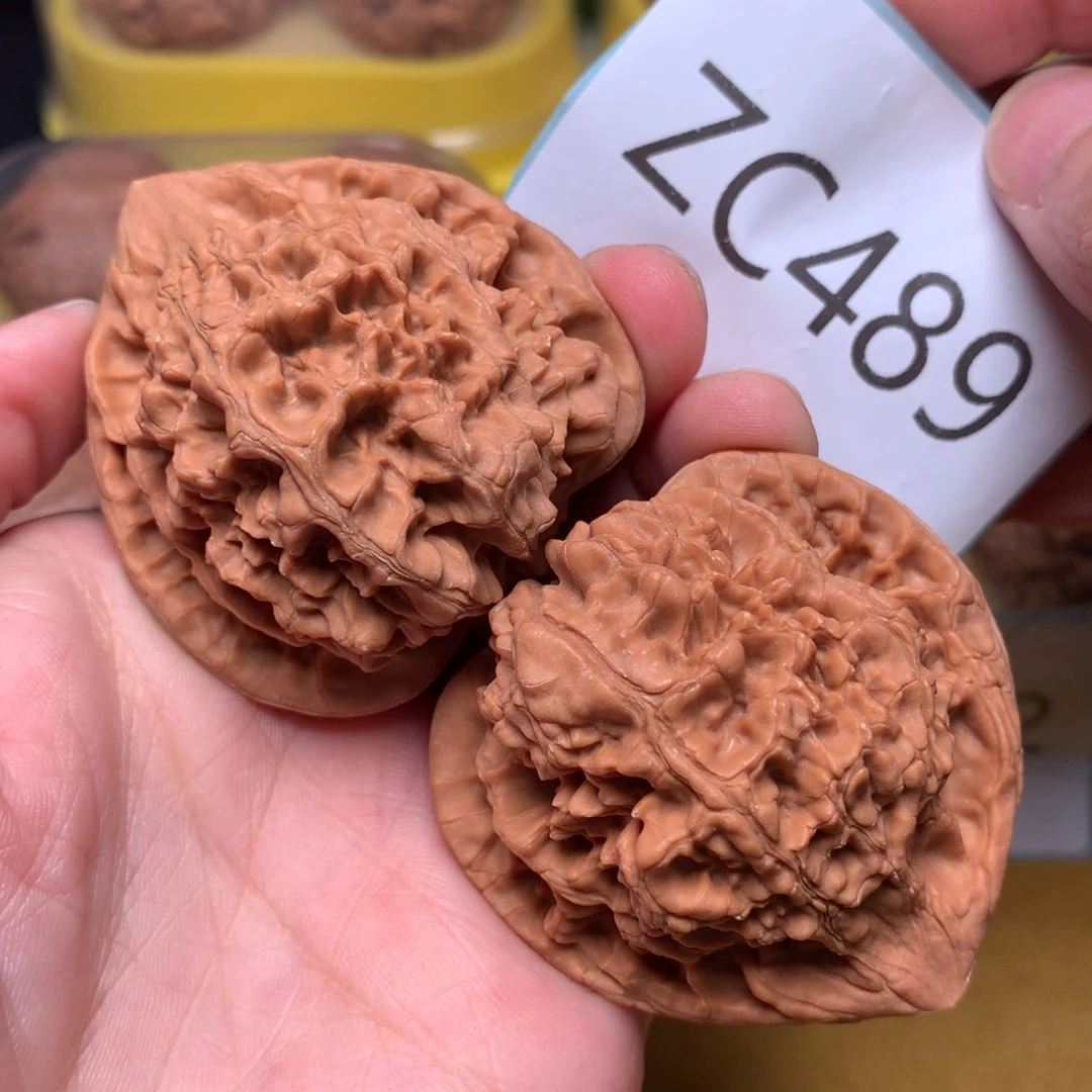 文玩核桃把件麒麟官帽49
