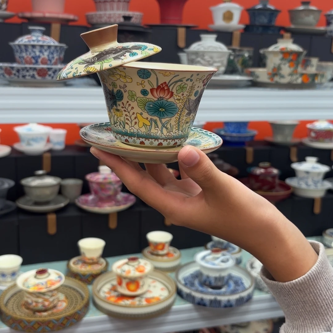 茶具是指由两件也