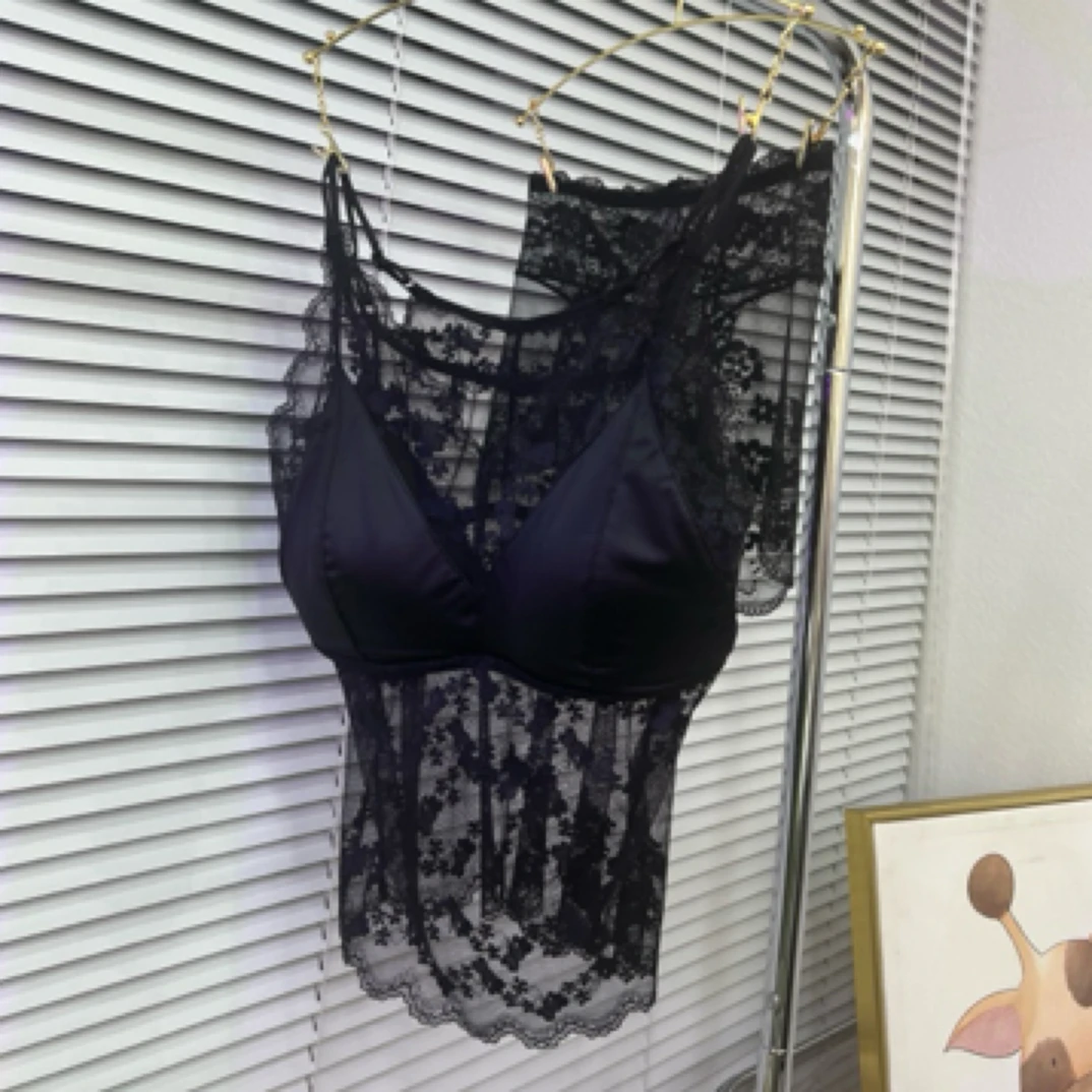 轻奢水溶缎面法式蕾丝美背自带胸垫女士吊带蕾丝内裤套组