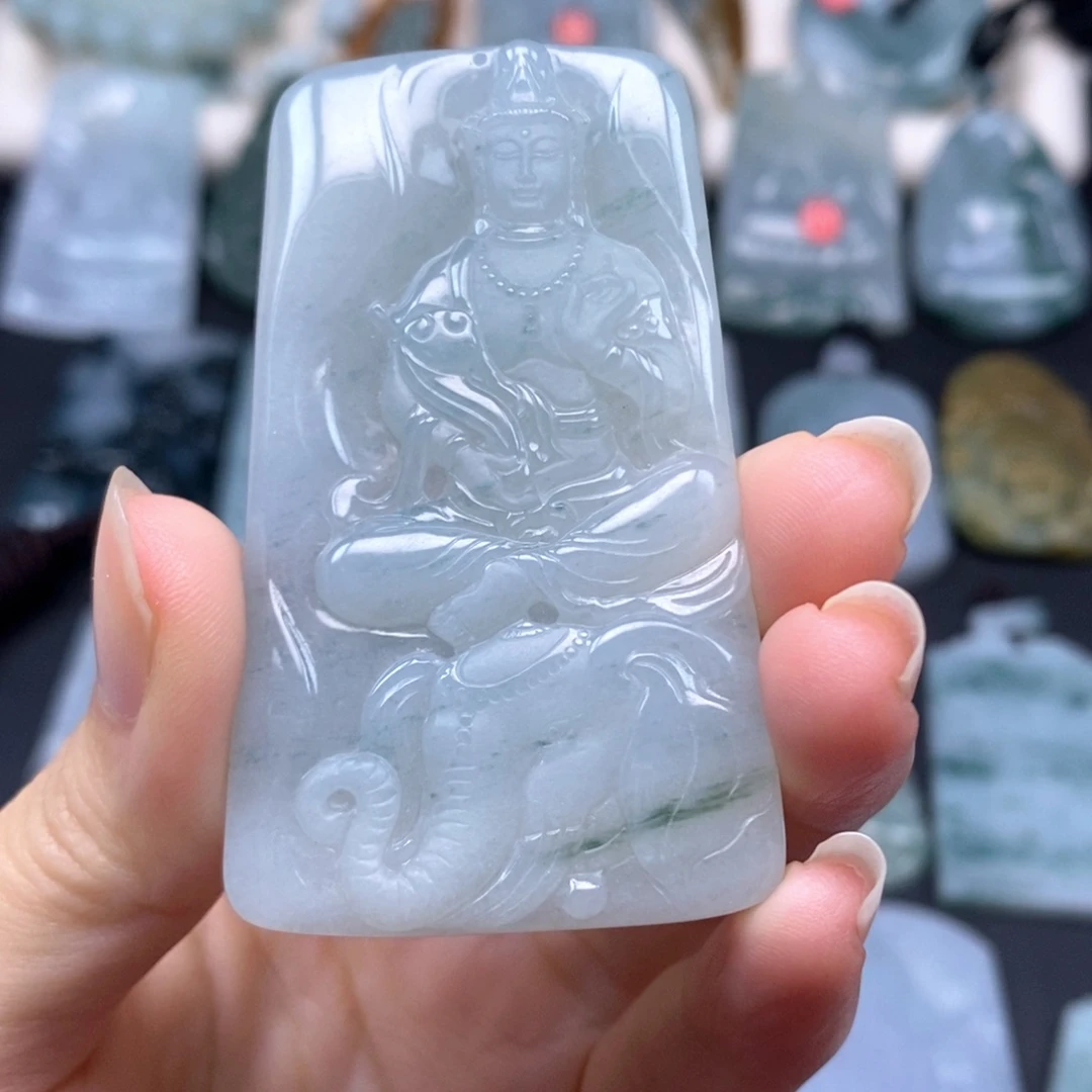 翡翠未镶嵌颈饰普贤