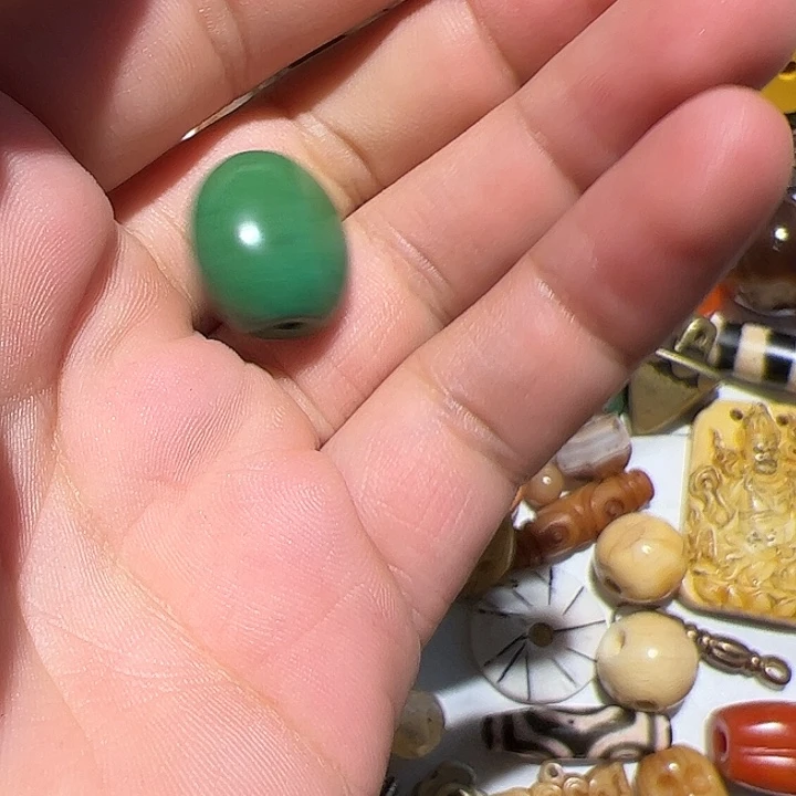 提***罗玻璃颈饰我们都是