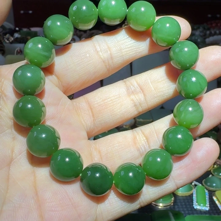 和田玉未镶嵌颈饰菠菜绿手串12