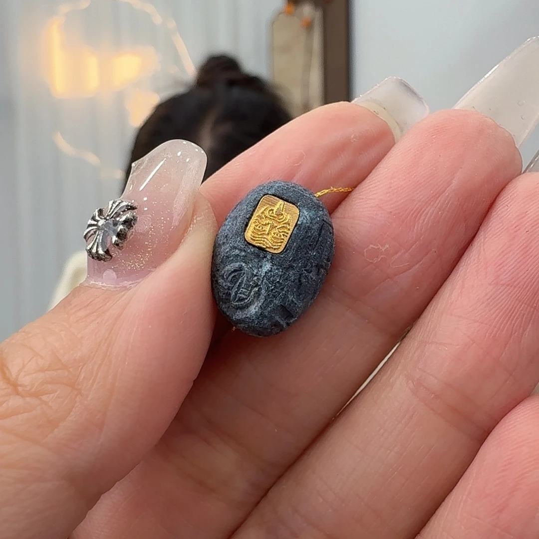 绿松石未镶嵌挂件