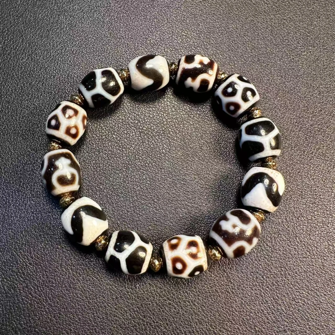 19世纪黑白多宝玛瑙手串333-813