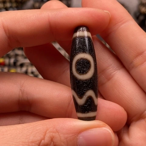 袁***伟未镶嵌玛瑙/玉髓珠宝半成品