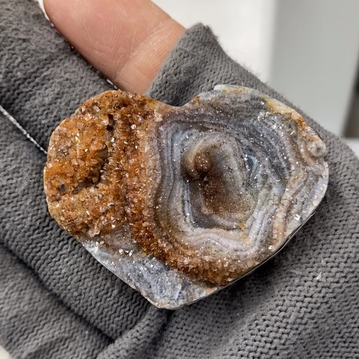 紫晶未镶嵌珠宝半成品