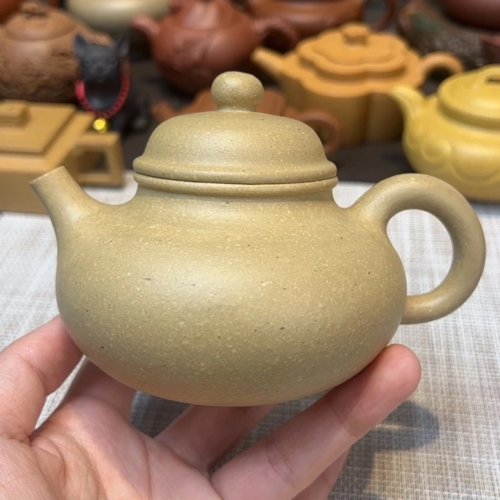 紫砂茶壶容天，容量240毫升，本绿