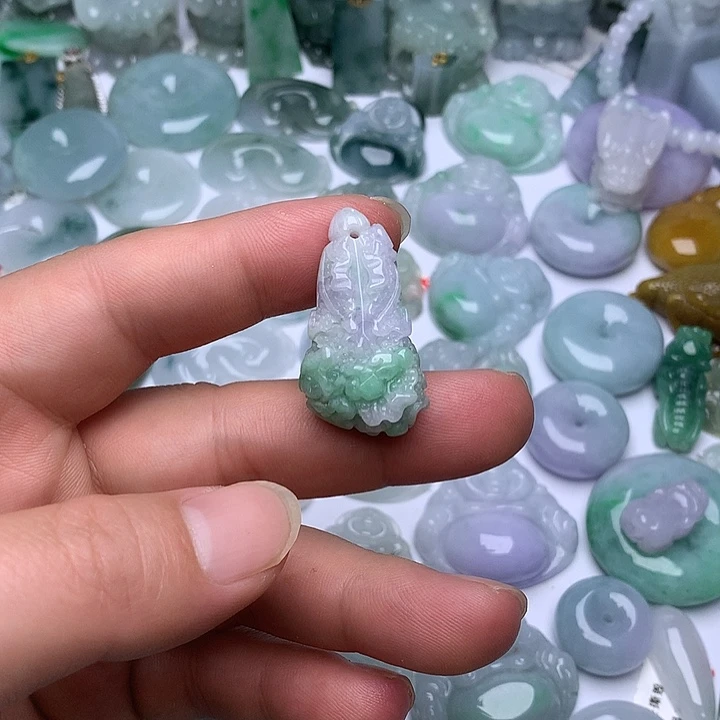 翡翠未镶嵌颈饰天然翡翠