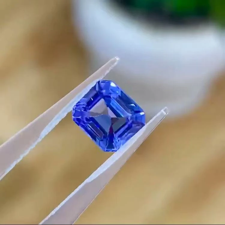 天然坦桑石裸石 2.04克拉