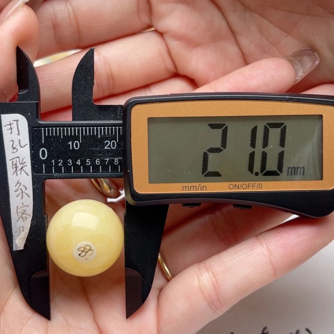 蜜蜡裸石未镶嵌Y****?蜜蜡圆珠梦