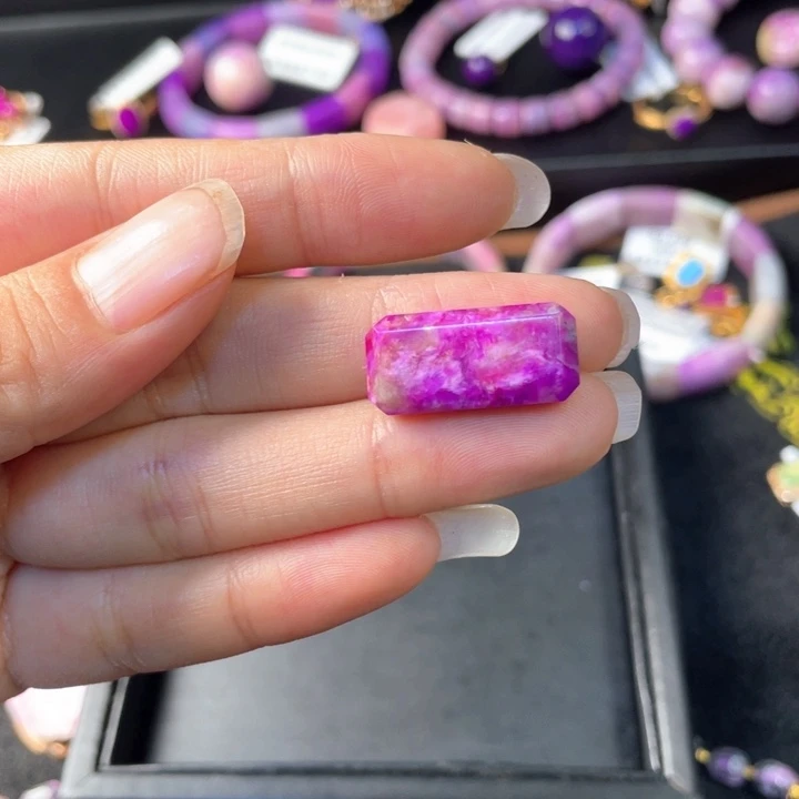 阿***珠未镶嵌苏纪石（舒俱来）订金500明天付尾款