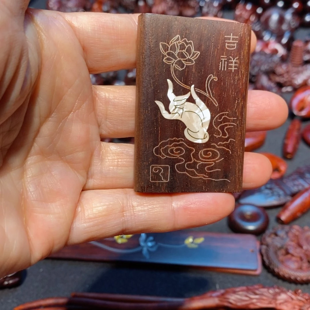 小叶紫檀把件徽****行印度小叶紫檀手把件