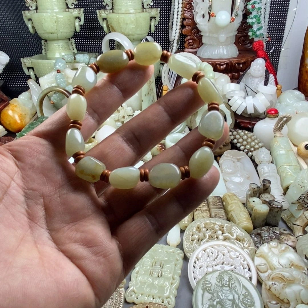 和田玉（糖玉）未镶嵌颈饰