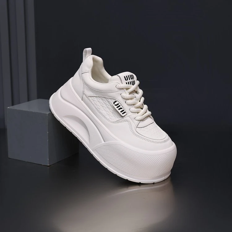 厚底百搭增高6公分四季小白鞋2025春秋新款女生小个子运动休闲鞋