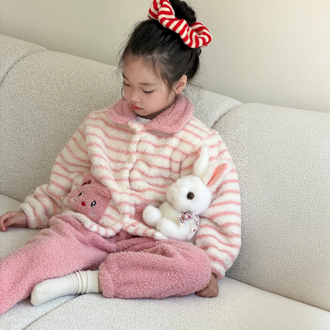 女童毛绒睡衣套装2025新款女孩条纹珊瑚绒家居服儿童冬装加厚保暖