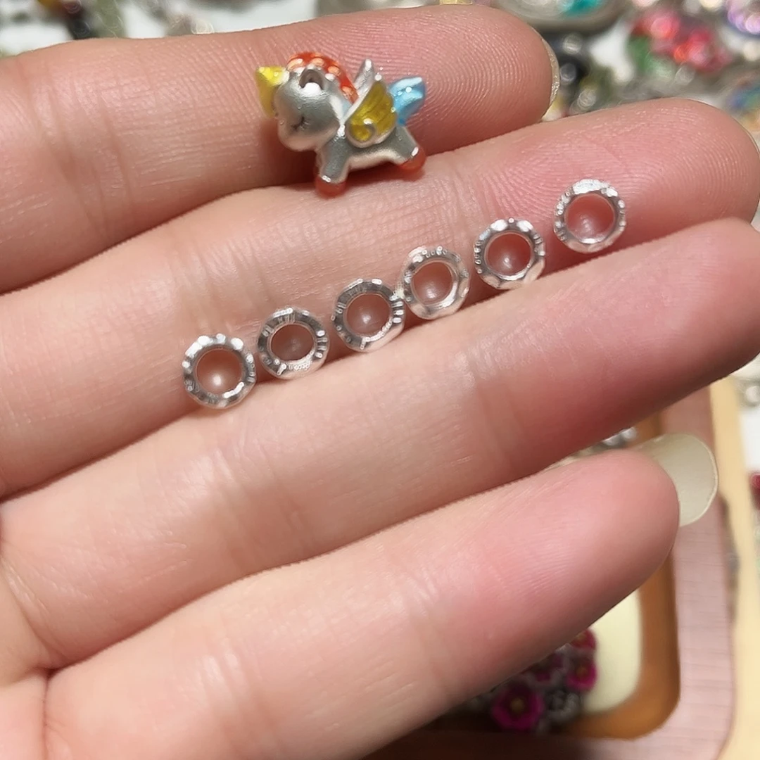 吊坠足银珐琅小马加盘缠