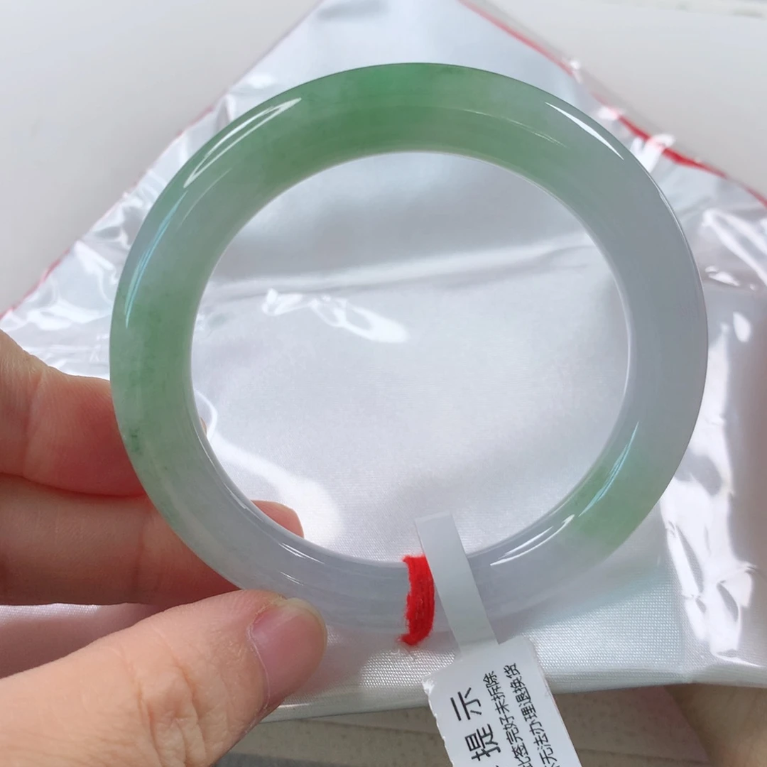 未镶嵌手镯（圆镯）翡翠285