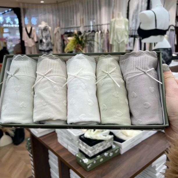 【5条装】90-135斤 中高腰大包臀爱心三角短裤女士舒适亲肤透气F008