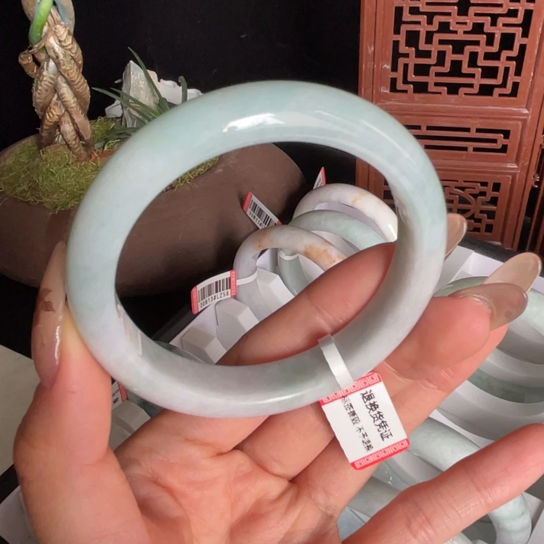 翡翠未镶嵌手镯58