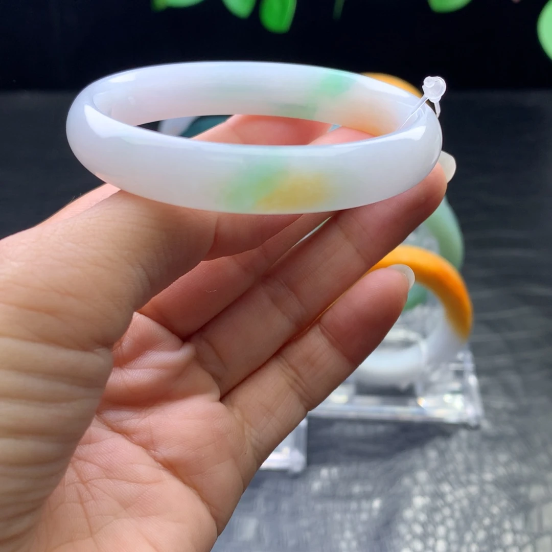 定制翡翠未镶嵌手镯定制