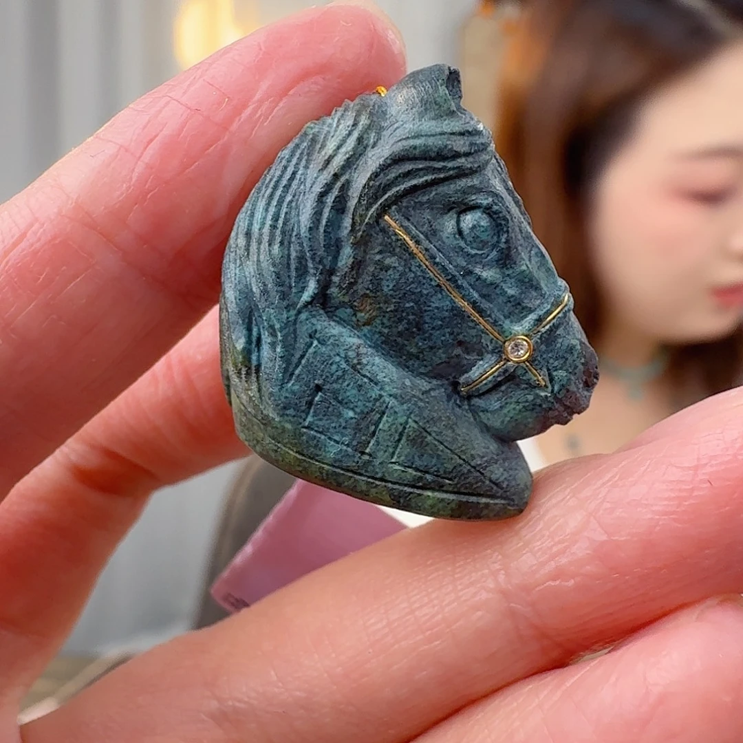 绿松石未镶嵌珠宝奇石