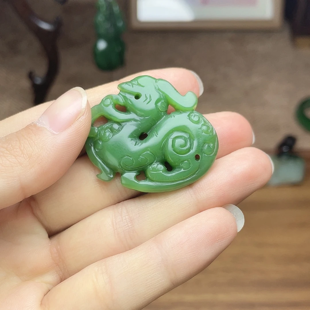 和田玉未镶嵌挂件