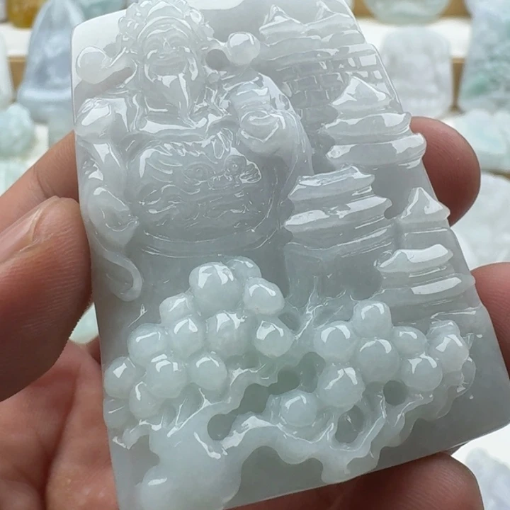 翡翠未镶嵌颈饰天然缅甸A货翡翠