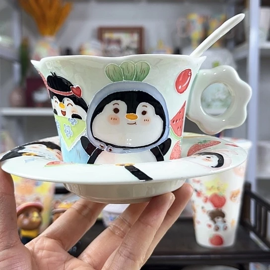 手绘高温釉下彩陶瓷