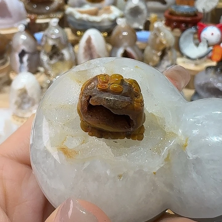 玛瑙/玉髓未镶嵌雕刻件