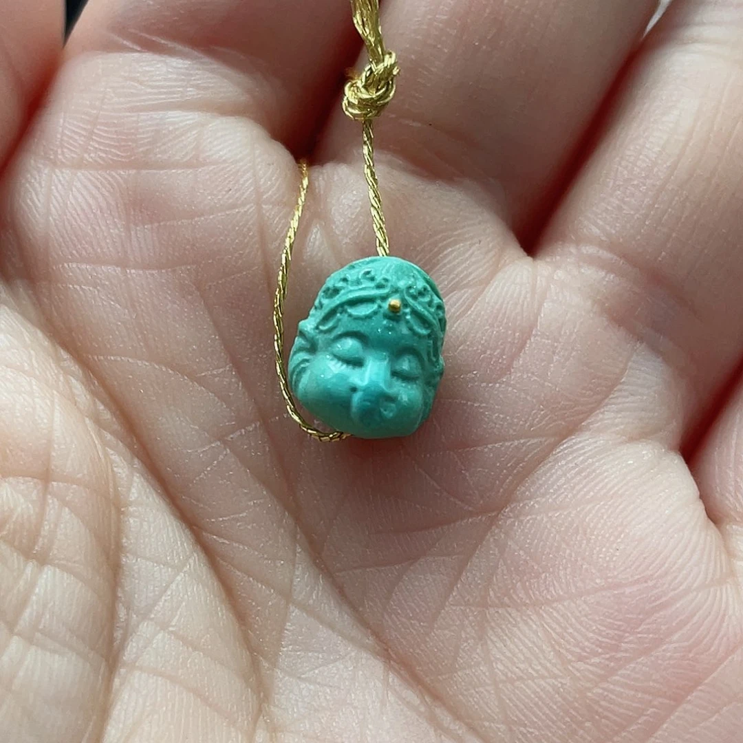 绿松石颈饰未镶嵌