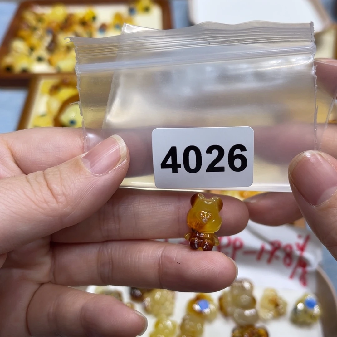 琥珀珠宝奇石未镶嵌