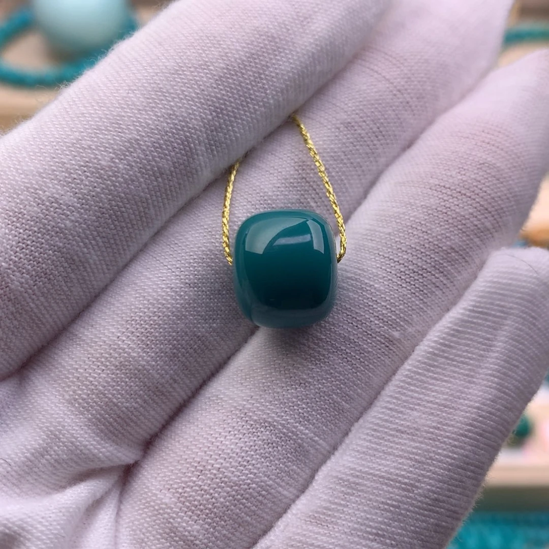 绿松石未镶嵌珠宝奇石12.2*10.4