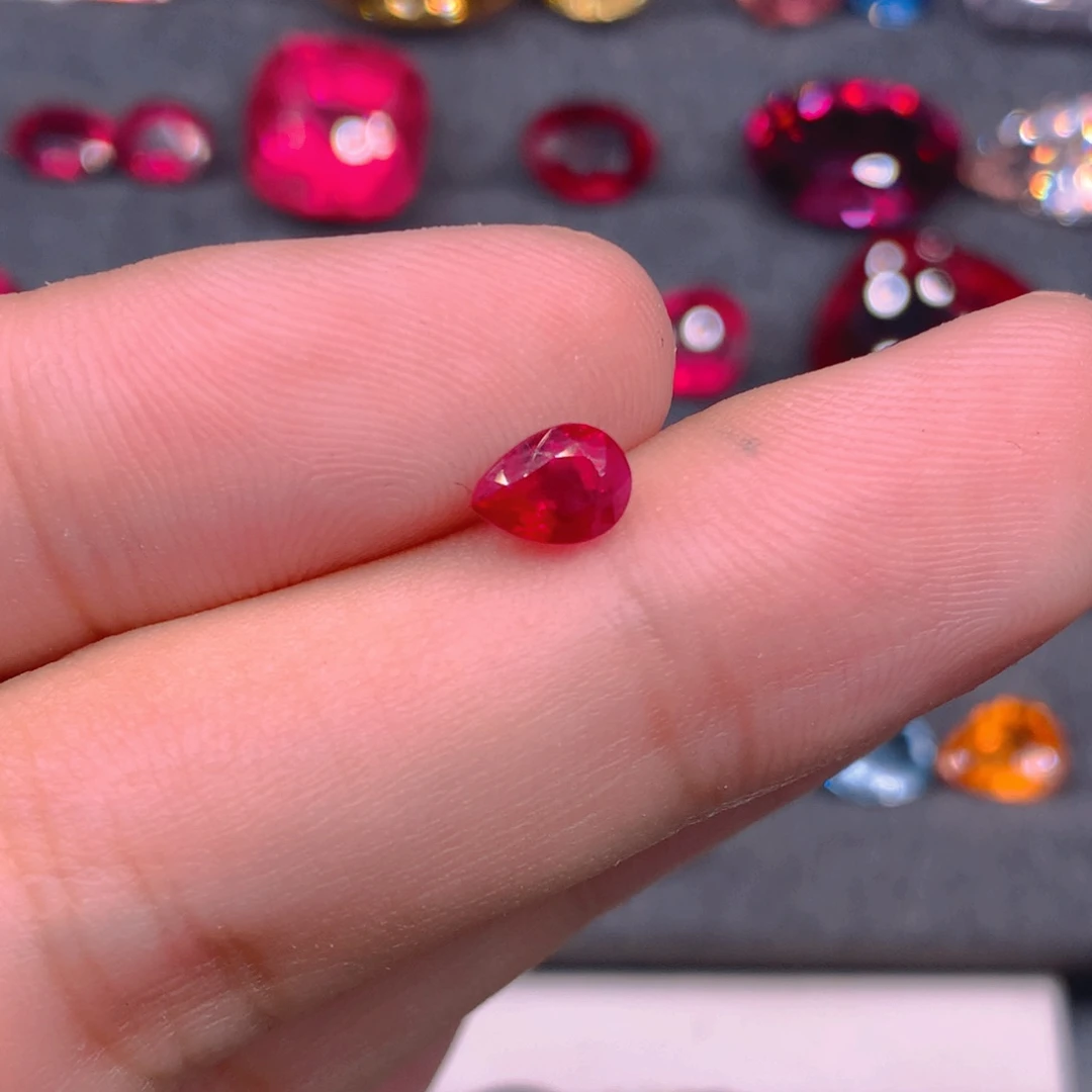 红宝石裸石未镶嵌