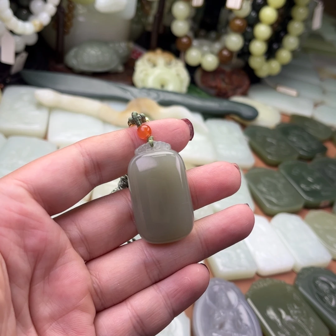 和田玉未镶嵌吊坠(不含链)