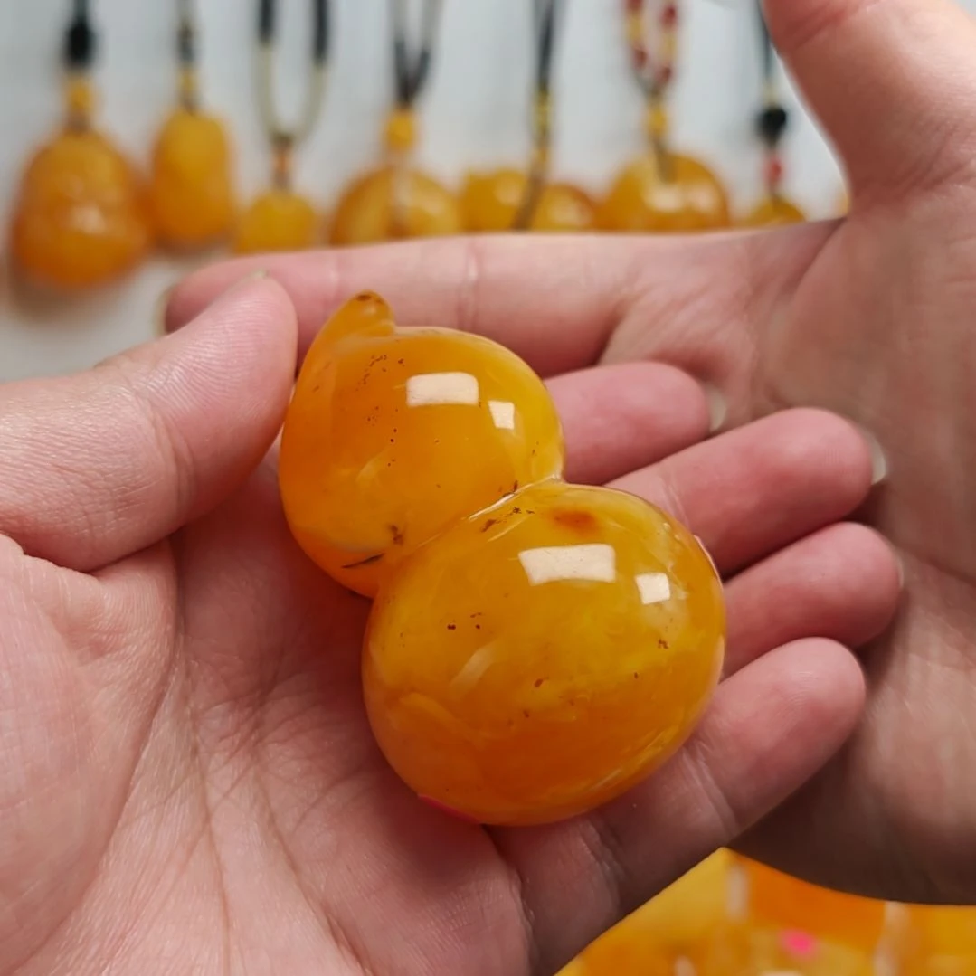 蜜蜡吊坠(赠链)未镶嵌