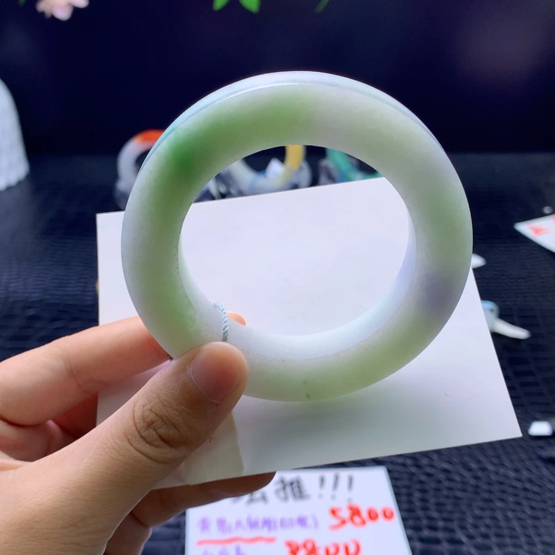 未镶嵌手镯定制翡翠