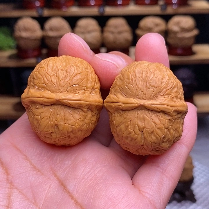 文玩核桃把件蛇皮球22