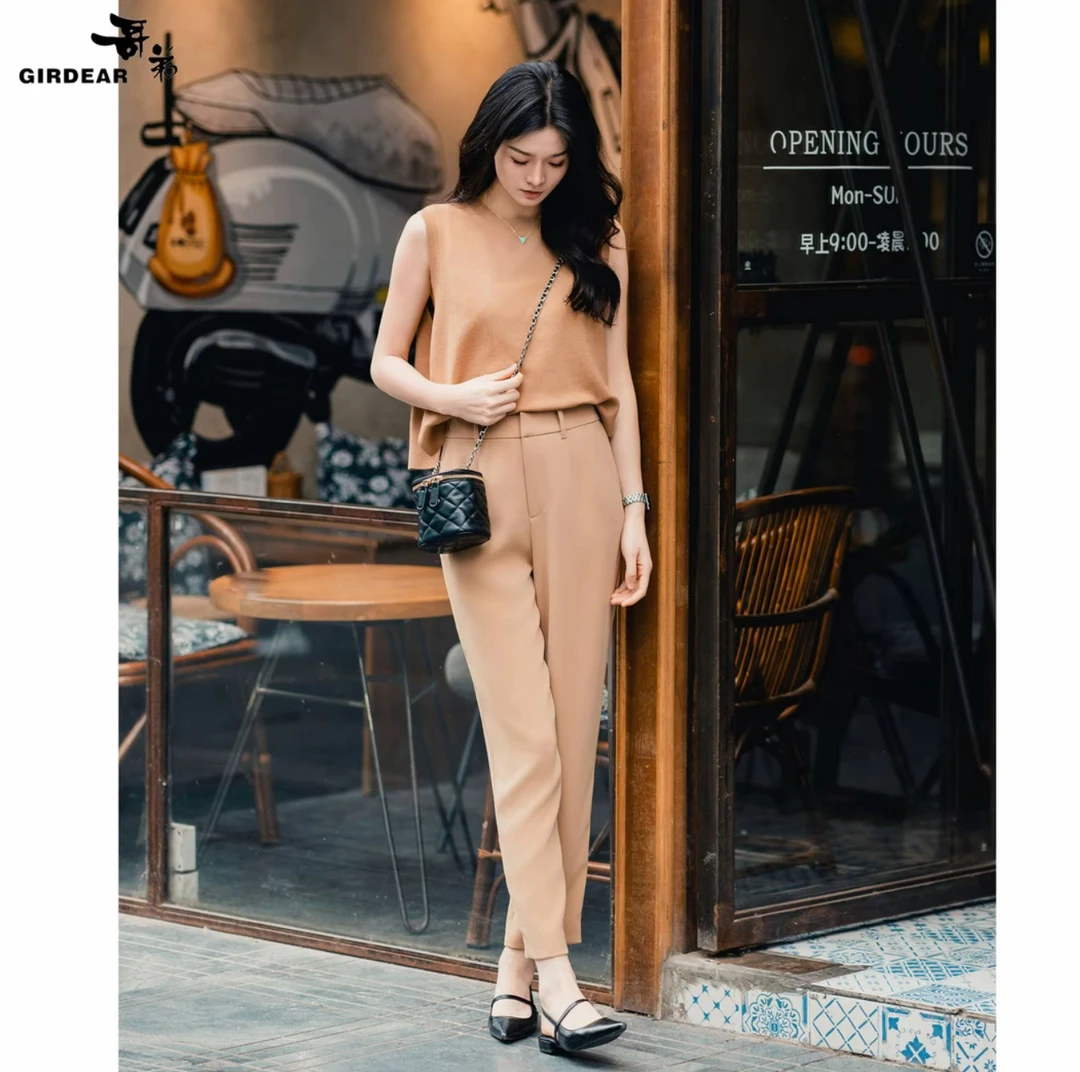 简约时尚显瘦奶咖老钱风高腰九分烟管裤女