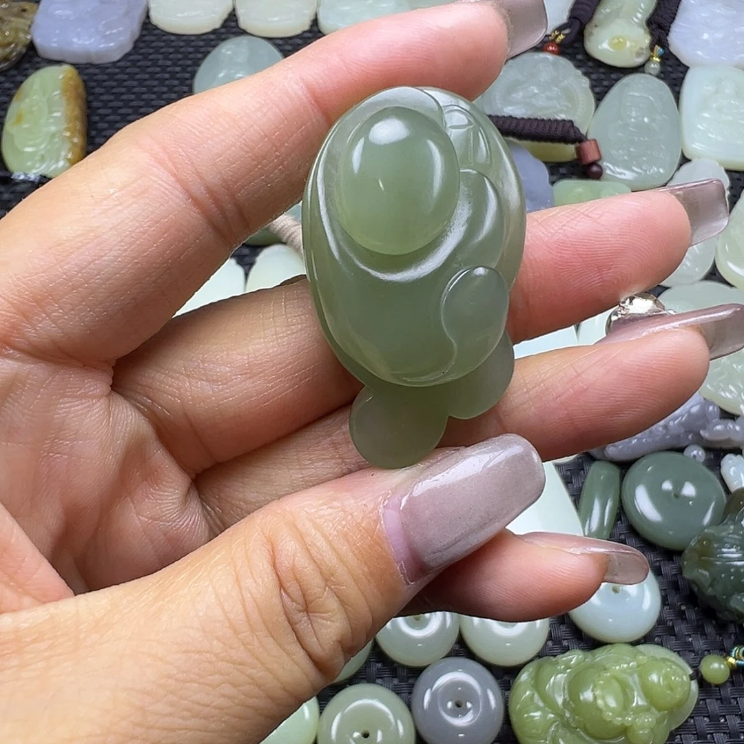 和田玉未镶嵌吊坠(不含链)卡43