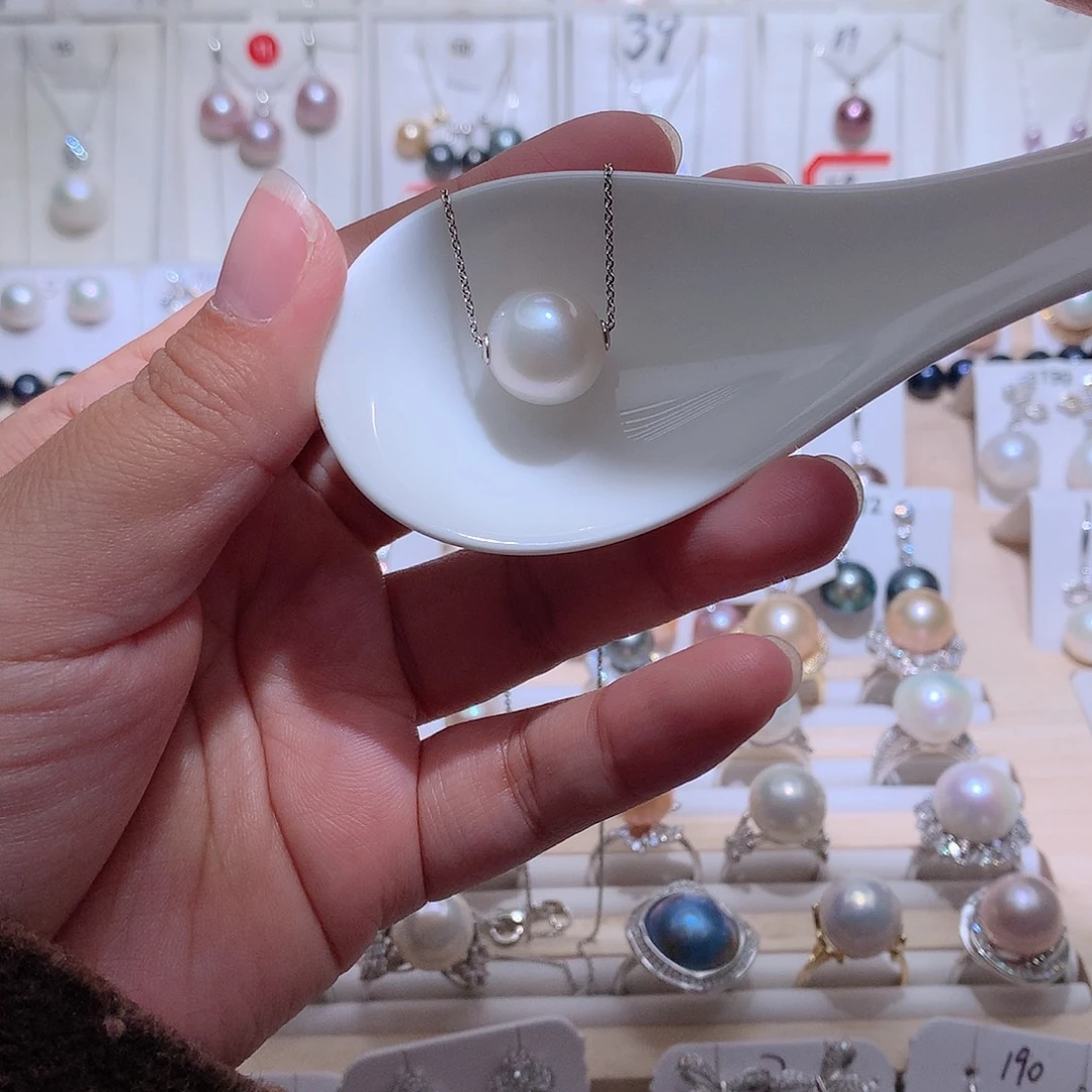 吊坠(赠链)淡水珍珠银S925镶嵌CC13.6mm