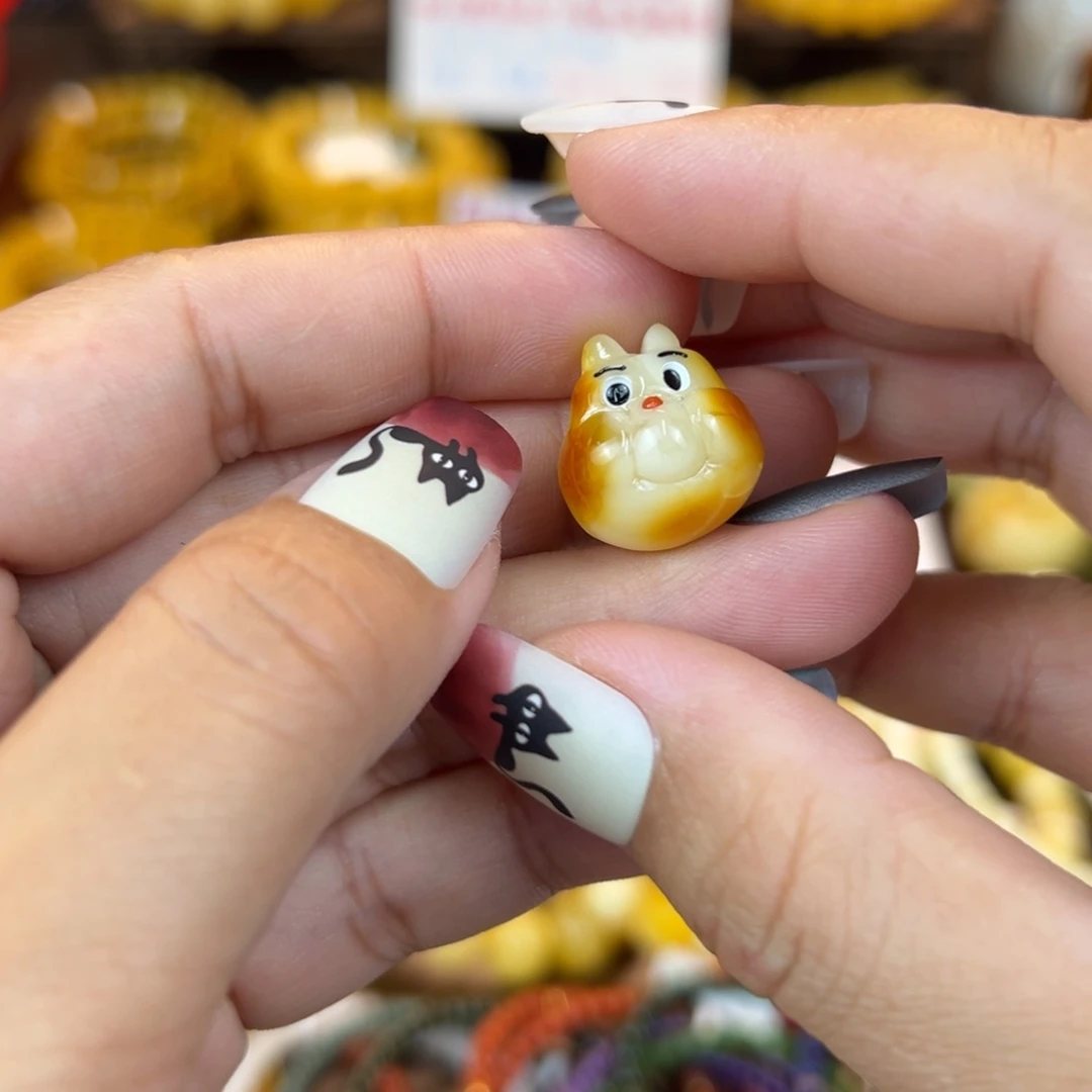 琥珀裸石未镶嵌kkjjnnnnmm