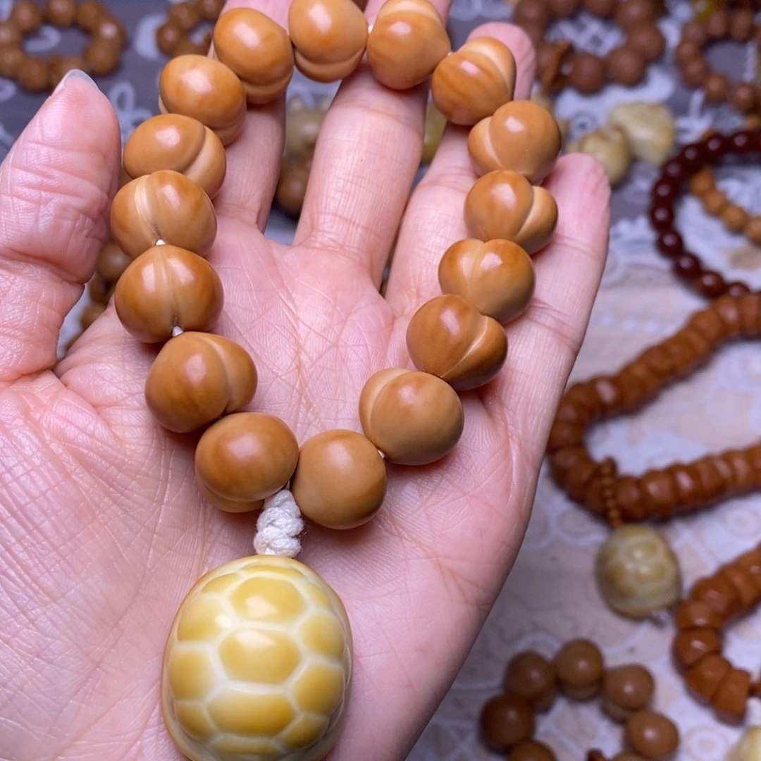 把件猴头核桃柯基屁桃龟甲