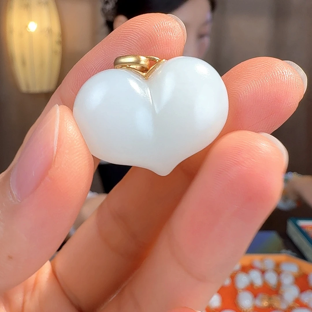 和田玉18K金镶嵌颈饰