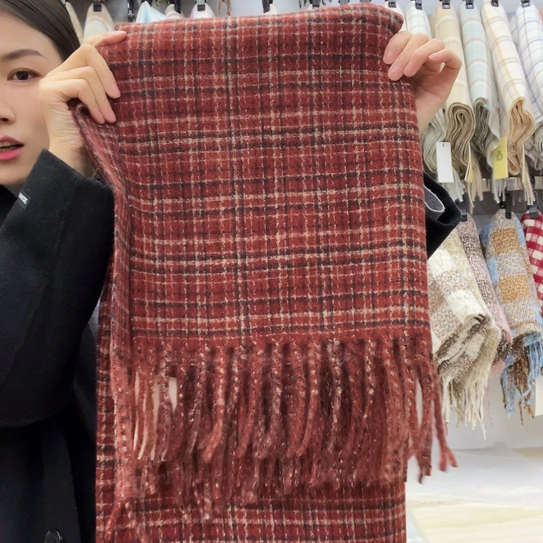 人造彩棉小香风红色格子