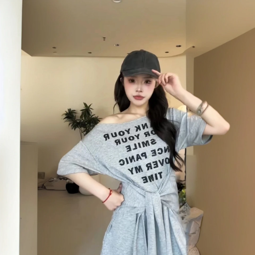 女士夏季短袖设计感显瘦时尚休闲百搭韩版简约潮流修身短袖