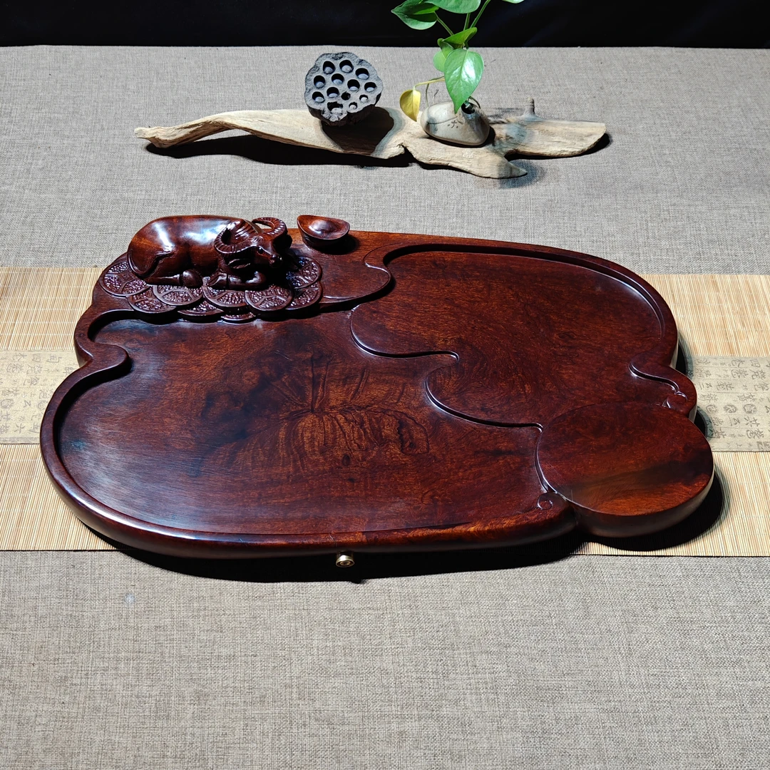 缅甸花梨手工茶盘雕刻金钱卧牛款家用实木老料茶盘，尺寸53*33